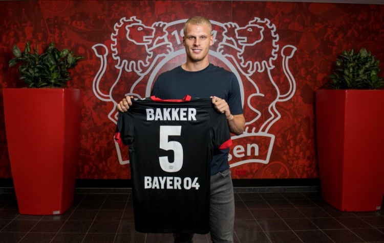 足的上升空 足的上升空